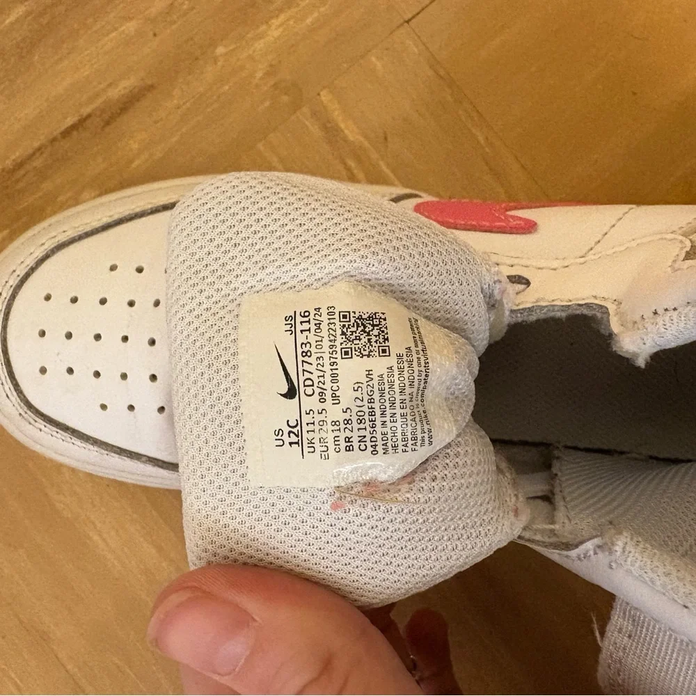 Nike Court Borough Mid 2 Sneakers in White and Pink Kids - Picture 5 of 6